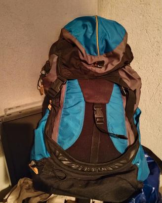 zaino tecnico quechua