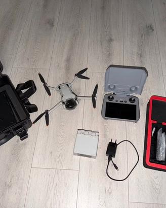 DJI Mini 4 Pro Fly More kit