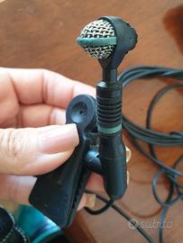 microfono a condensatore clip-onAKG C408.
