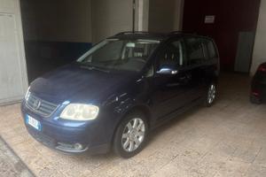 Volkswagen Touran 2.0 TDI 136CV Highline