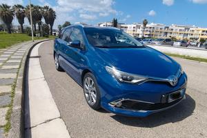 Toyota Auris TS Hybrid Lounge 