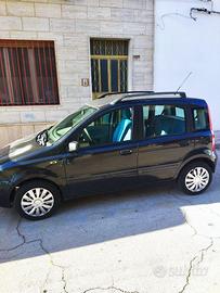 FIAT PANDA 1.2 BENZINA 2004 – MARCIANTE, ECONOMICA