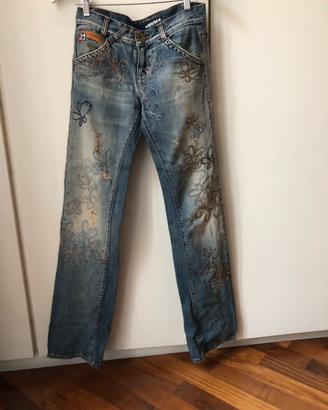 Pantalone jeans “miss sixty”con ricami tg36/38 ita