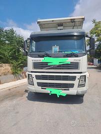 VOLVO FM12