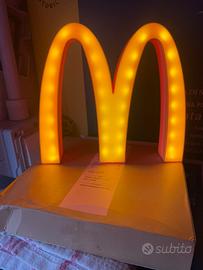 Mc Donald’s mini insegna