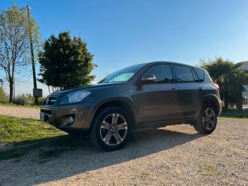 Toyota Rav 4 crossover D.cat Luxury