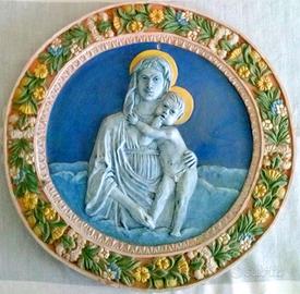 Madonna con bambino, tondo ceramica a smalti