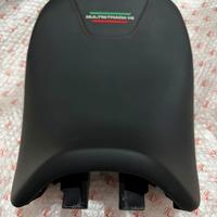 Sella bassa pilota riscaldata, Multistrada V4