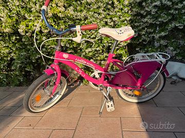 Bicicletta Hello Kitty marca Yakari