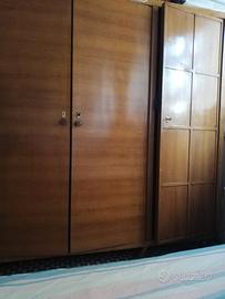 Armadio di modernariato