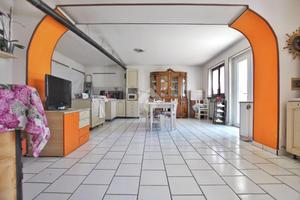 CASA INDIPENDENTE A LIVORNO FERRARIS