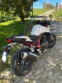 Honda Hornet 750 2025