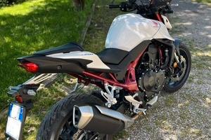 Honda Hornet 750 2025