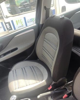Sedile ant dx FIAT GRANDE PUNTO EVO del 2010