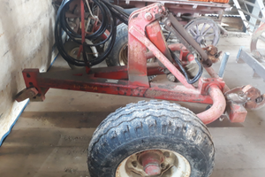 Carrello porta attrezzi