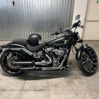 Harley-Davidson Breakout C.V.O
