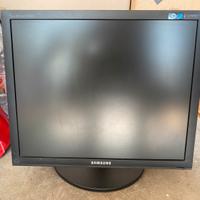 Monitor Samsung 19”