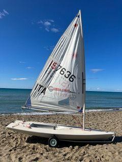 Laser (barca a vela) con armo  radial