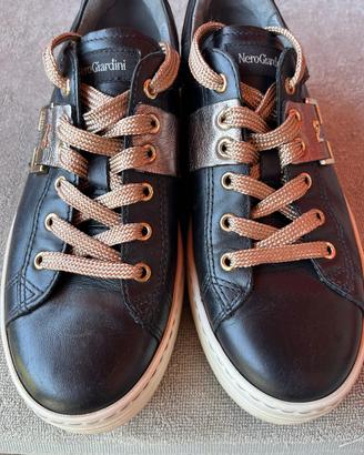 Sneakers Nero Giardini in vera pelle