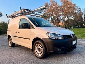 VW Caddy 4x4 2.0 TDi 110 Allestito Business