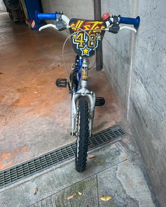 Bicicletta per bambino prime pedalate