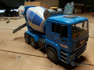 Bruder betoniera Man TGA