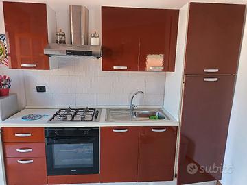 cucina e camera da letto 