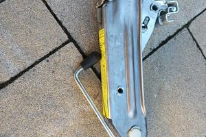 Crick per auto Walkswagen Golf, Passat e Vento