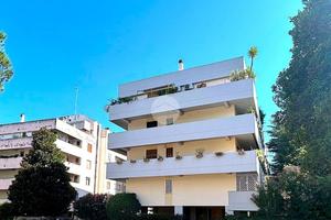 4 LOCALI A ROMA
