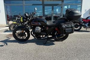 Moto Guzzi V7 STONE SPECIAL EDITION