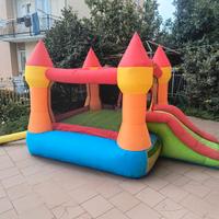 Castello gonfiabile hip hop 365x265 H 215