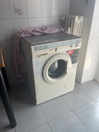 Lavatrice danneggiata