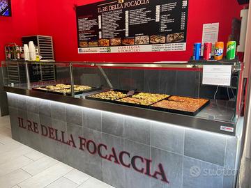 Attrezzatura cucina focacceria