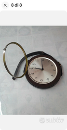 Orologio da parete vintage con rivestimento in pel