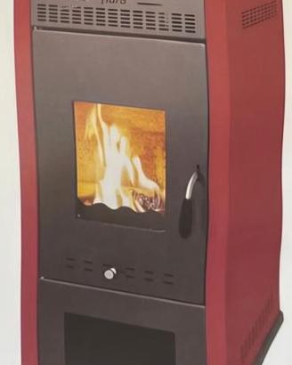stufa a legna 13 kw  ventilata 4 stelle. 