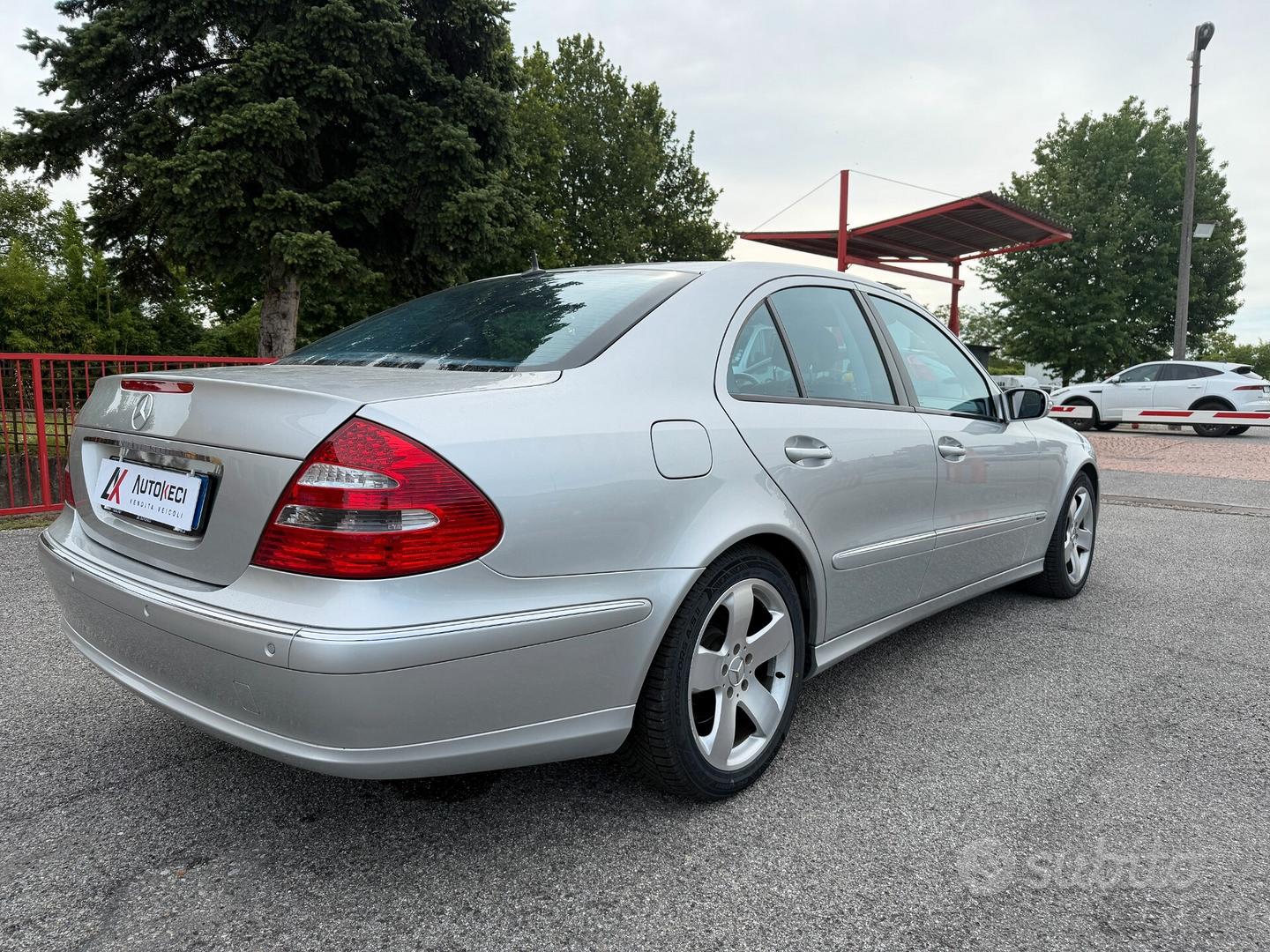 Mercedes-Benz E 400 2003 photo 5