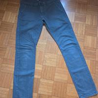 Pantaloni chino True Rise