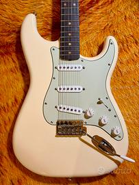 Fender Stratocaster Vintera II 60s
