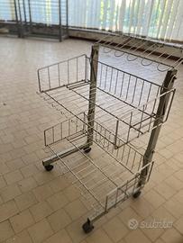 Carrello in metallo