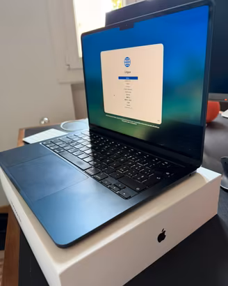 Apple Macbook Air M3 13.6” 24gb/ 512gb APPLE care!