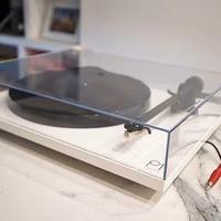 giradischi Rega planar p1