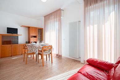 Trilocale Riccione 100mt dal Mare - Estate 2026