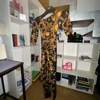Tuta elegante intera modello simile Versace
