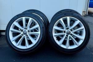 4 CERCCHI IN LEGA E GOMME M + S 235/45/45 R 18