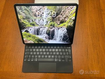 Ipad pro 12.9 M2 256gb con magic keyboard