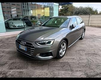 AUDI A4 Avant 35 TDI/163 CV S tronic