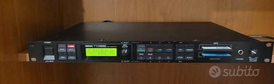 Sintetizzatore Yamaha TG55R con 2 schede
