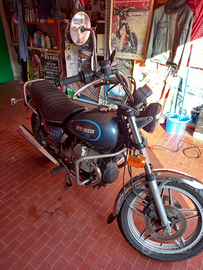 Moto bicilondrica