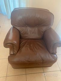 Poltrona e divano antico