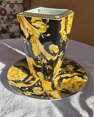 Piatto e vaso Versace 